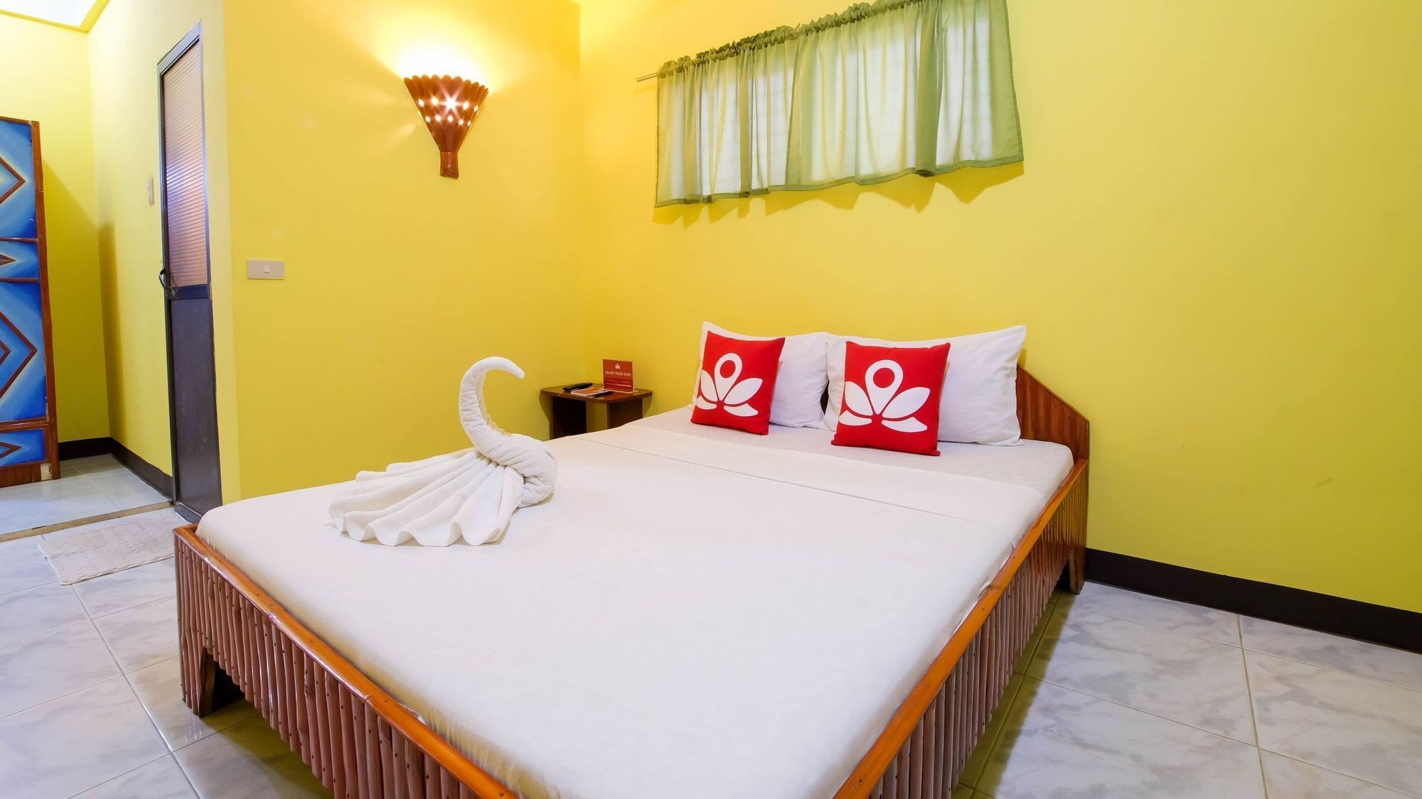Zen Rooms White Beach Puerto Galera Ngoại thất bức ảnh
